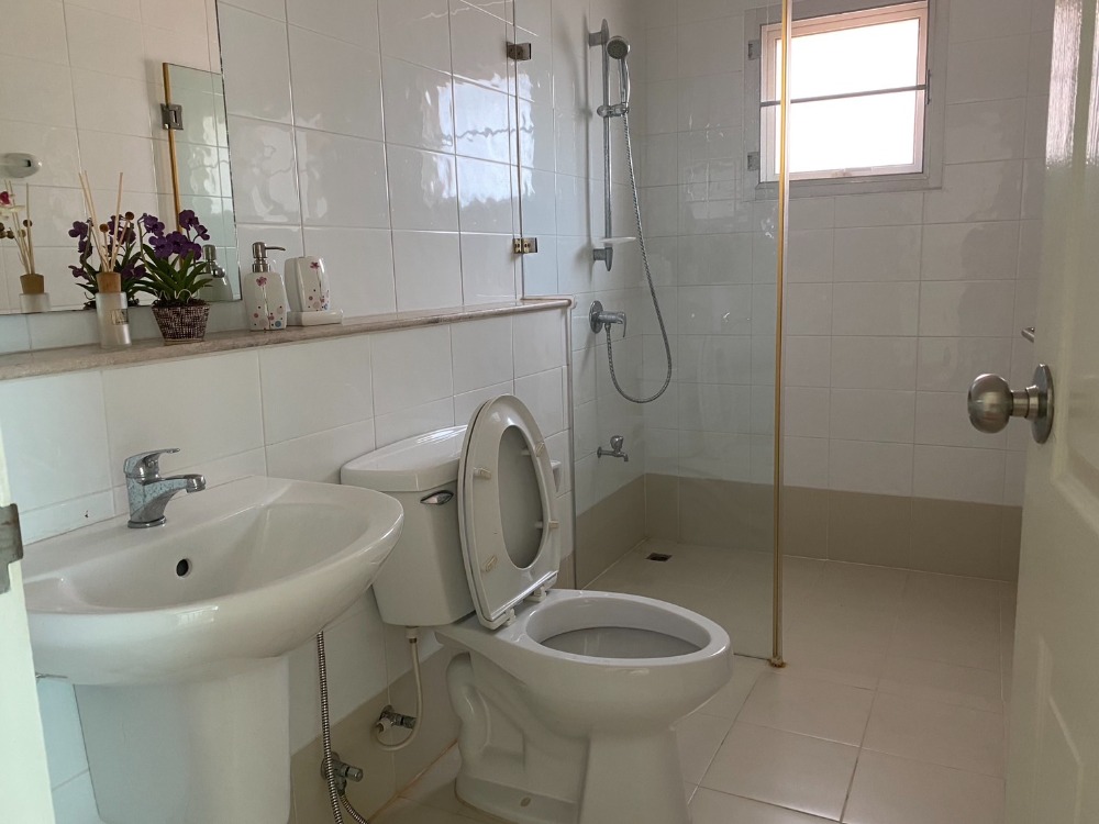 For SaleHouseRama 2, Bang Khun Thian : Single house for rent, The Grand Rama 2, near Mahachai Muang Mai Fresh Market, just 6 minutes.