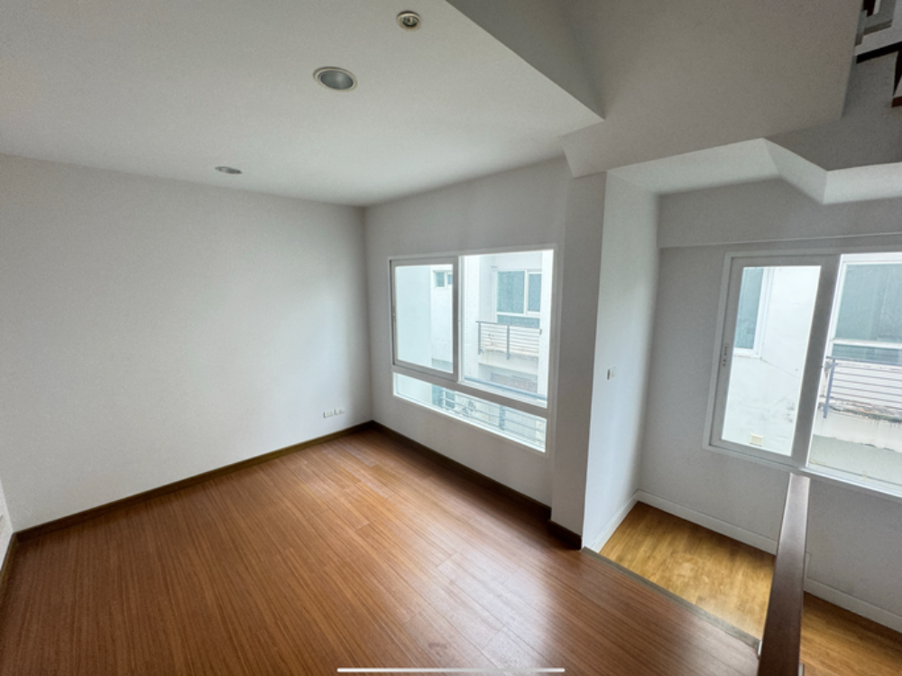 For SaleTownhomeSathorn, Narathiwat : 𝐎𝐑 🔥 🔥🔥 Sell 𝐁𝐚𝐚𝐧 𝐊𝐥𝐚𝐧𝐠 𝐊𝐫𝐮𝐧𝐠 𝐒𝐚𝐭𝐡𝐨𝐫𝐧 𝐒𝐚𝐭𝐡𝐨𝐫𝐧 𝐒𝐚𝐭𝐡𝐨𝐫𝐧 𝐁𝐞𝐝𝐫𝐨𝐨𝐦 𝐁𝐞𝐝𝐫𝐨𝐨𝐦 𝐁𝐞𝐝𝐫𝐨𝐨𝐦 𝐁𝐞𝐝𝐫𝐨𝐨𝐦 𝐁𝐞𝐝𝐫𝐨𝐨𝐦 𝐁𝐚𝐭𝐡 𝐁𝐚𝐭𝐡 𝐁𝐚𝐭𝐡 𝐁𝐚𝐭𝐡 𝐁𝐚𝐭𝐡 𝟐𝟐 𝟐𝟐.𝟓 𝐬𝐪 𝐬𝐪 𝐬𝐪 𝐬𝐪 𝐬𝐪 𝐬𝐪 𝟏𝟓 𝟏𝟓 𝐌𝐁 𝐌𝐁 𝐌𝐁 𝐌𝐁 Contact Khun Nat 𝟎𝟗𝟓𝟗𝟒𝟏𝟓𝟗𝟗𝟗