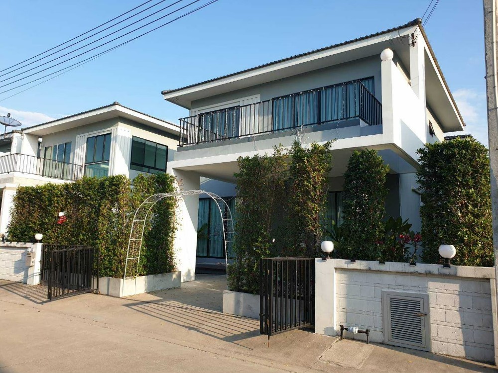 ให้เช่าบ้านฉะเชิงเทรา : 88/84 ให้เช่าบ้านมหาเฮง ติดมอเตอร์เวย์ ใกล้สนามบิน ไปชิลริมแม่น้ำบางปะกงได้ทุกเย็น พื้นที่ใช้สอยเยอะ อากาศดี เงียบสงบติดพระธาตุภูริทัต เหมาะกับผู้บริหารที่มีพ่อแม่สูงวัย