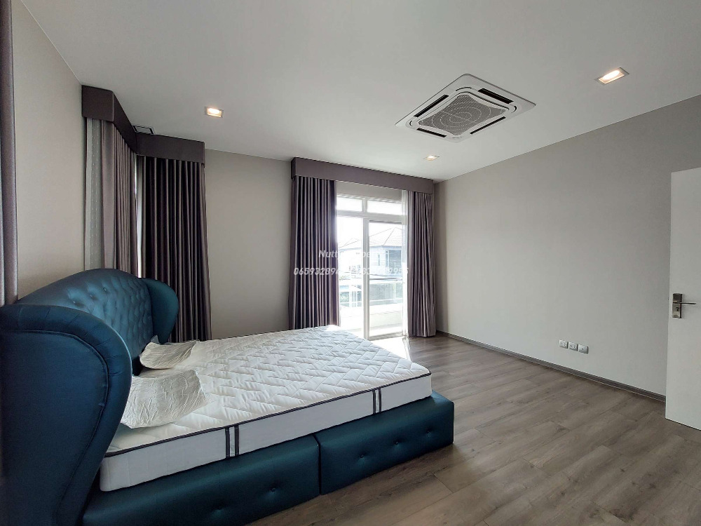 For SaleHouseBangna, Bearing, Lasalle : Manthana 2 Bangna Km.7, private corner house. Soi Ratchawinit Bang Kaew