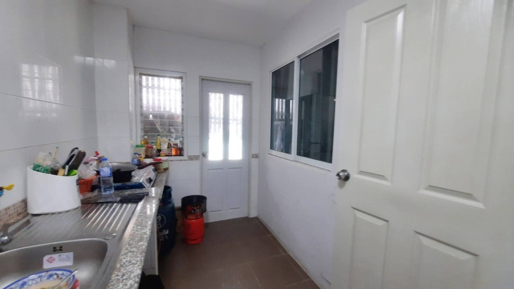 ขายบ้านมหาชัย สมุทรสาคร : ขาย ทาวน์เฮ้าส์  วิเศษสุขนคร-พระราม2 พันท้ายฯ 29.6 ตรว. หลังริม เฟสใหม่ ต้นโครการ