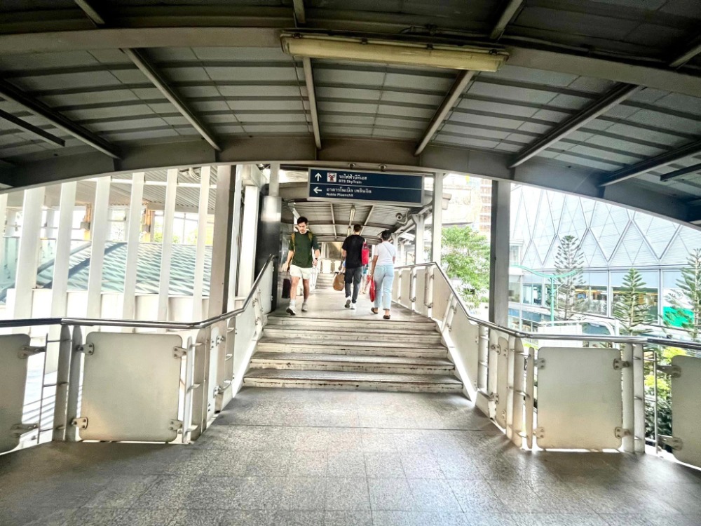 ขายคอนโดวิทยุ ชิดลม หลังสวน : รหัสทรัพย์ BP0208 โนเบิล เพลินจิต ห้องขนาด 44.75 ตรม. แบบ 1ห้องนอน 1ห้องน้ำ ชั้น 28