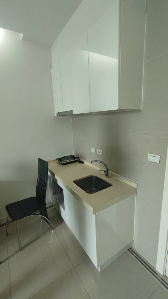 ให้เช่าคอนโดพระราม 9 เพชรบุรีตัดใหม่ RCA : 🌆ให้เช่าคอนโด TC GREEN พระราม9 ตึก D ชั้น 15 💫 39ตรม. ใกล้rca 15,000 บาท