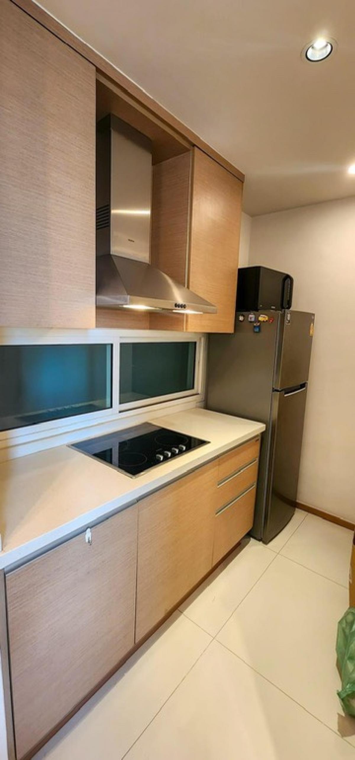 ขายคอนโดสาทร นราธิวาส : 📢👇📢 For Sale | Buy with Tenant or Without Tenant (Tenant until December 26)
Rare item 2 bedrooms Duplex, good layout, nice decoration, close to BTS Chong Nonsi