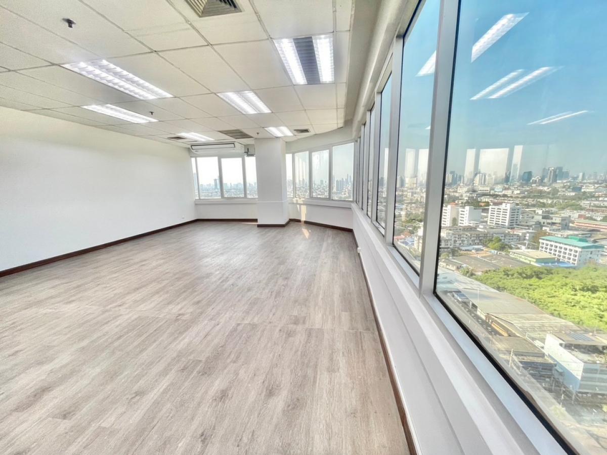 For RentOfficeRama3 (Riverside),Satupadit : Office for rent, River view, BRT, Dan Temple, with convenient parking.