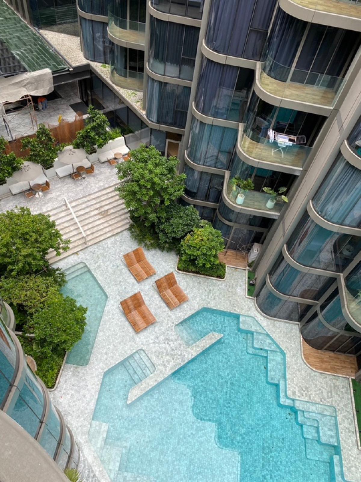 ขายคอนโดสุขุมวิท อโศก ทองหล่อ : Ashton Residence 41 ใกล้ BTS พร้อมพงษ์ 3ห้องนอน 3ห้องนอน เพดานสูง 130ตรม. 19.9x mb ได้ห้องสวยตกแต่งพร้อมเข้าอยู่!!