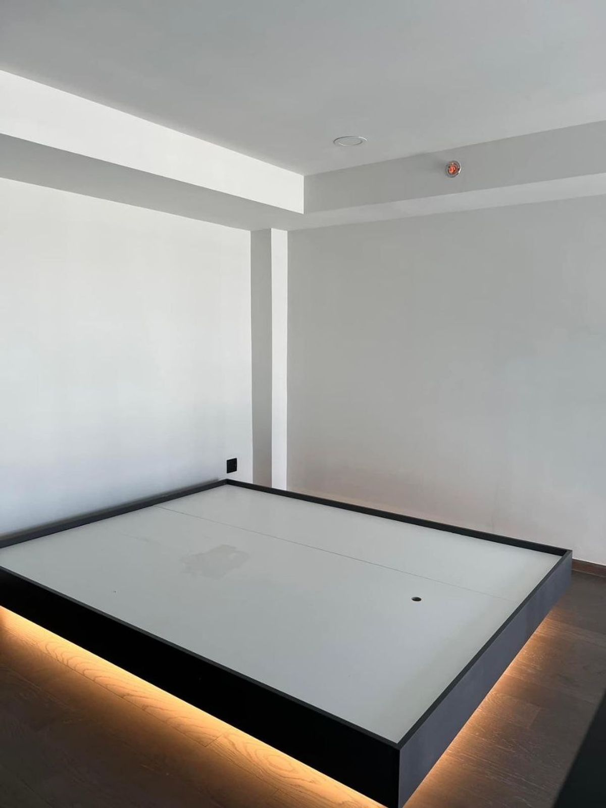 For RentCondoSiam Paragon ,Chulalongkorn,Samyan : Park Origin Chula - Samyan【𝐑𝐄𝐍𝐓】🔥LOFT room, city center view, easy to decorate in your style, full central area. Opposite Banthat Thong.🔥Contact Line ID: @hacondo