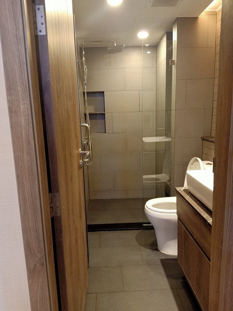 For RentCondoSiam Paragon ,Chulalongkorn,Samyan : Cooper Siam【𝐒𝐄𝐋𝐋 & 𝐑𝐄𝐍𝐓】🔥Duplex room, wide space, high ceilings, brand new, great central area, near BTS Stadium, ready to move in🔥 Contact Line ID: @hacondo