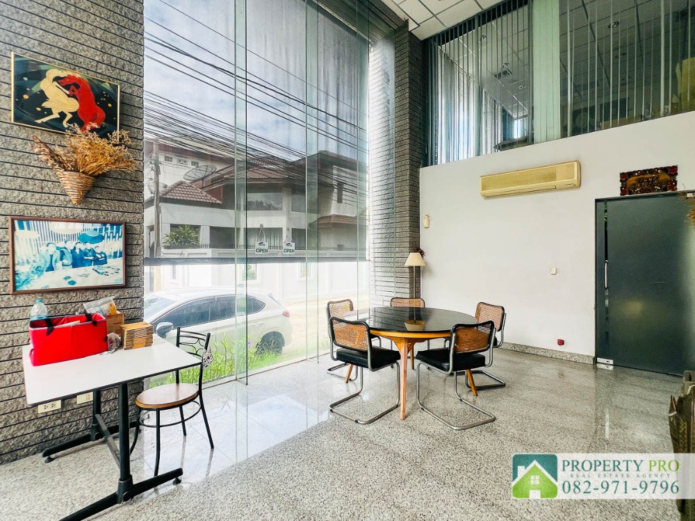 ขายอาคารพาณิชย์รัชดา ห้วยขวาง : ขาย บ้าน อาคาร 4 ชั้น รัชดานิเวศน์ แยก 2 แบบ 4 ห้องนอน 40 ตรว 482 ตรม ทิศใต้ มีลิฟท์ ใกล้ ห้วยขวาง ลาดพร้าว ประชาอุทิศ สุทธิสาร : VW24S-003