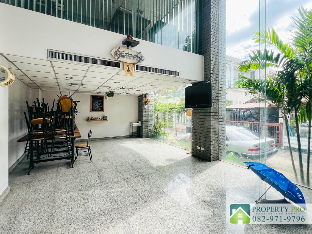 ขายอาคารพาณิชย์รัชดา ห้วยขวาง : ขาย บ้าน อาคาร 4 ชั้น รัชดานิเวศน์ แยก 2 แบบ 4 ห้องนอน 40 ตรว 482 ตรม ทิศใต้ มีลิฟท์ ใกล้ ห้วยขวาง ลาดพร้าว ประชาอุทิศ สุทธิสาร : VW24S-003