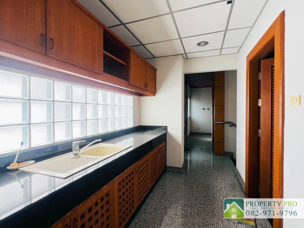 ขายอาคารพาณิชย์รัชดา ห้วยขวาง : ขาย บ้าน อาคาร 4 ชั้น รัชดานิเวศน์ แยก 2 แบบ 4 ห้องนอน 40 ตรว 482 ตรม ทิศใต้ มีลิฟท์ ใกล้ ห้วยขวาง ลาดพร้าว ประชาอุทิศ สุทธิสาร : VW24S-003