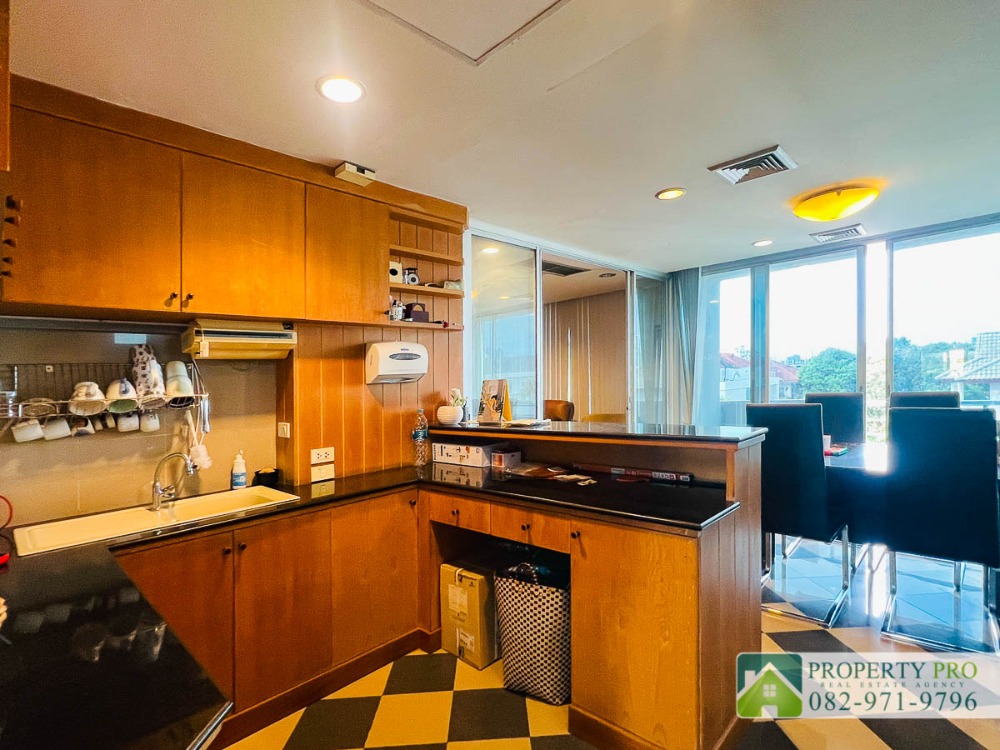 ขายอาคารพาณิชย์รัชดา ห้วยขวาง : ขาย บ้าน อาคาร 4 ชั้น รัชดานิเวศน์ แยก 2 แบบ 4 ห้องนอน 40 ตรว 482 ตรม ทิศใต้ มีลิฟท์ ใกล้ ห้วยขวาง ลาดพร้าว ประชาอุทิศ สุทธิสาร : VW24S-003