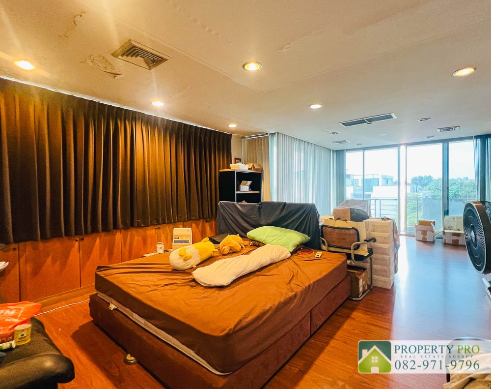 ขายอาคารพาณิชย์รัชดา ห้วยขวาง : ขาย บ้าน อาคาร 4 ชั้น รัชดานิเวศน์ แยก 2 แบบ 4 ห้องนอน 40 ตรว 482 ตรม ทิศใต้ มีลิฟท์ ใกล้ ห้วยขวาง ลาดพร้าว ประชาอุทิศ สุทธิสาร : VW24S-003