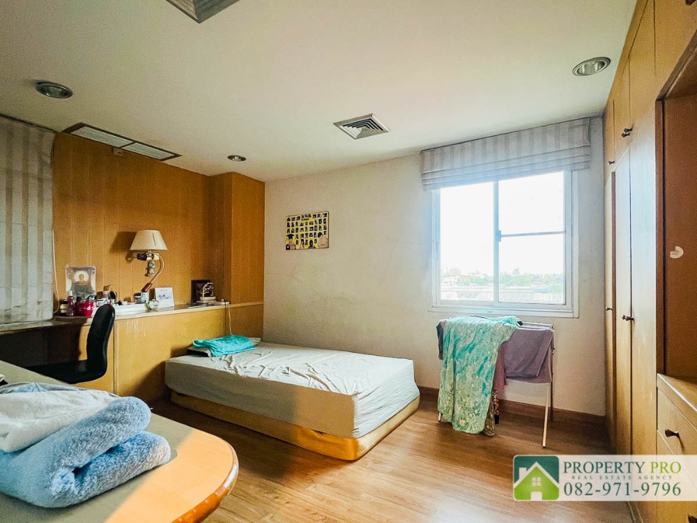 ขายอาคารพาณิชย์รัชดา ห้วยขวาง : ขาย บ้าน อาคาร 4 ชั้น รัชดานิเวศน์ แยก 2 แบบ 4 ห้องนอน 40 ตรว 482 ตรม ทิศใต้ มีลิฟท์ ใกล้ ห้วยขวาง ลาดพร้าว ประชาอุทิศ สุทธิสาร : VW24S-003