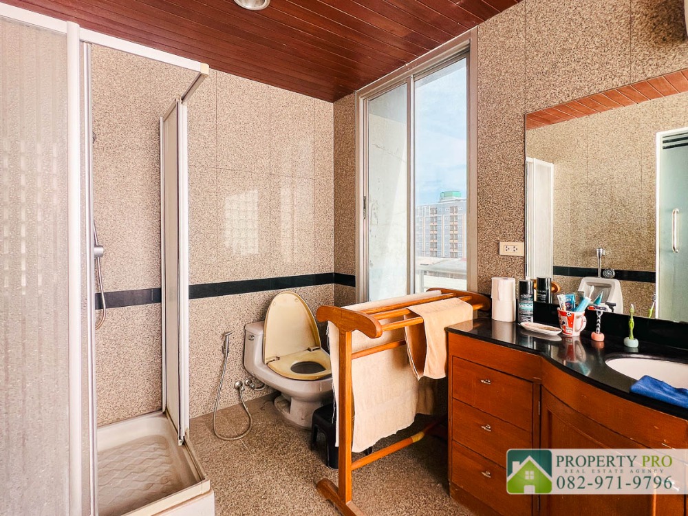 ขายอาคารพาณิชย์รัชดา ห้วยขวาง : ขาย บ้าน อาคาร 4 ชั้น รัชดานิเวศน์ แยก 2 แบบ 4 ห้องนอน 40 ตรว 482 ตรม ทิศใต้ มีลิฟท์ ใกล้ ห้วยขวาง ลาดพร้าว ประชาอุทิศ สุทธิสาร : VW24S-003