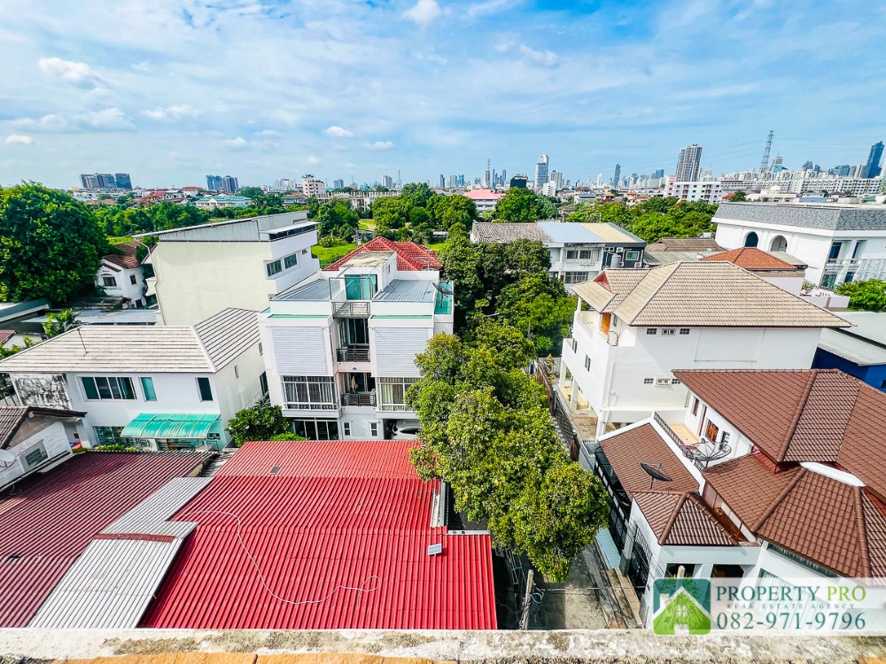 ขายอาคารพาณิชย์รัชดา ห้วยขวาง : ขาย บ้าน อาคาร 4 ชั้น รัชดานิเวศน์ แยก 2 แบบ 4 ห้องนอน 40 ตรว 482 ตรม ทิศใต้ มีลิฟท์ ใกล้ ห้วยขวาง ลาดพร้าว ประชาอุทิศ สุทธิสาร : VW24S-003