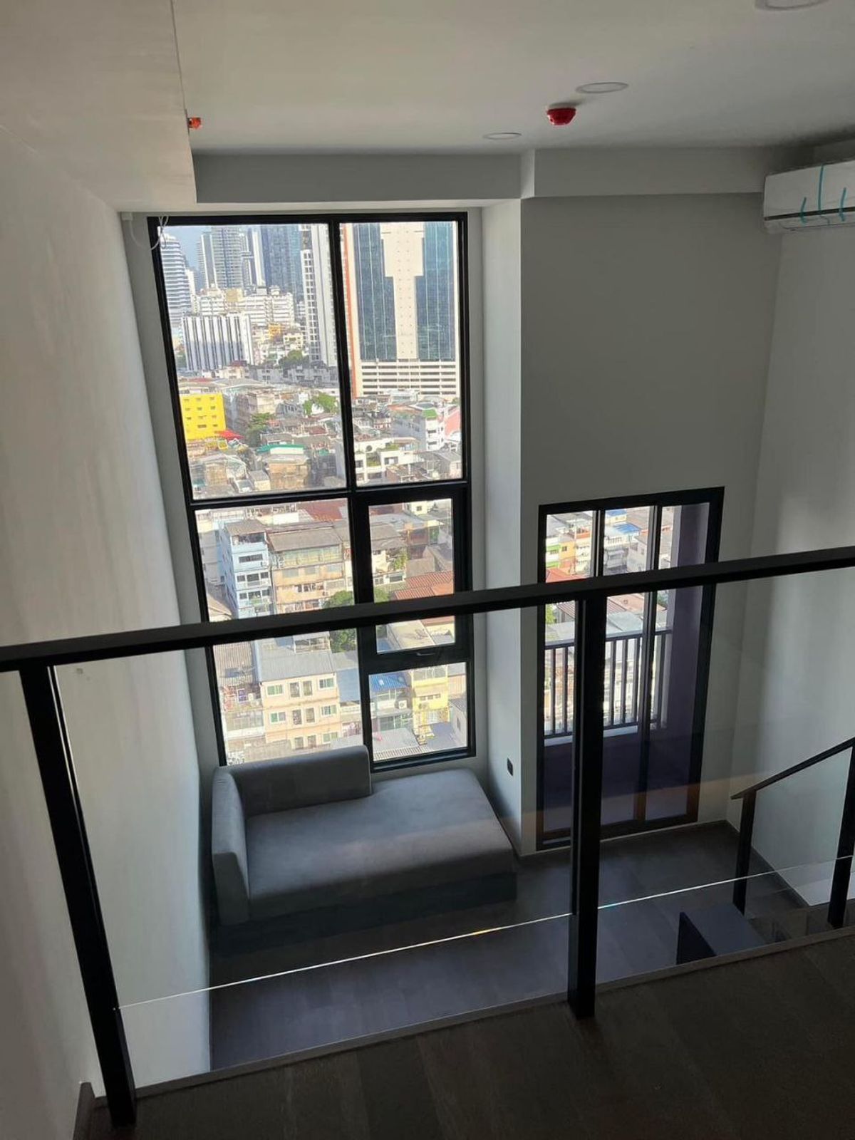 For RentCondoSiam Paragon ,Chulalongkorn,Samyan : Park Origin Chula - Samyan【𝐑𝐄𝐍𝐓】🔥LOFT room, city center view, easy to decorate in your style, full central area. Opposite Banthat Thong.🔥Contact Line ID: @hacondo