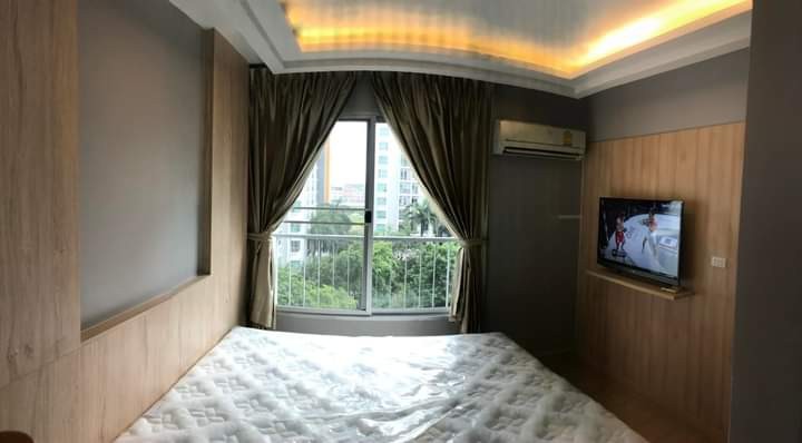 ขายคอนโดพัฒนาการ ศรีนครินทร์ : S-PLSR105 ขาย คอนโด เดอะพาร์คแลนด์ ศรีนครินทร์ ชั้น6 ตึกA วิวเมือง 35ตรม. 1นอน 1น้ำ 1.85ล้าน 064-959-8900