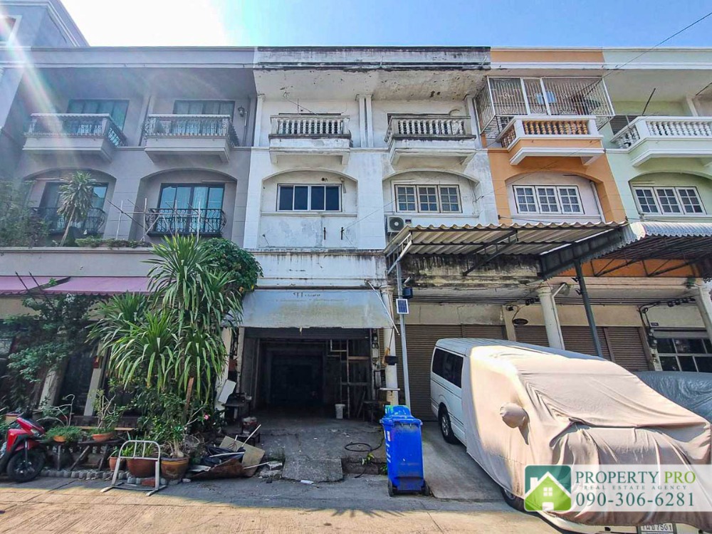 For SaleShop HouseSamut Prakan,Samrong : Commercial Building for Sale Dan Samrong 11, area 16 sqw 192 sqm Near MRT Si Dan, Si Thepha, Srinakarin, Theparak : MJ24S-003