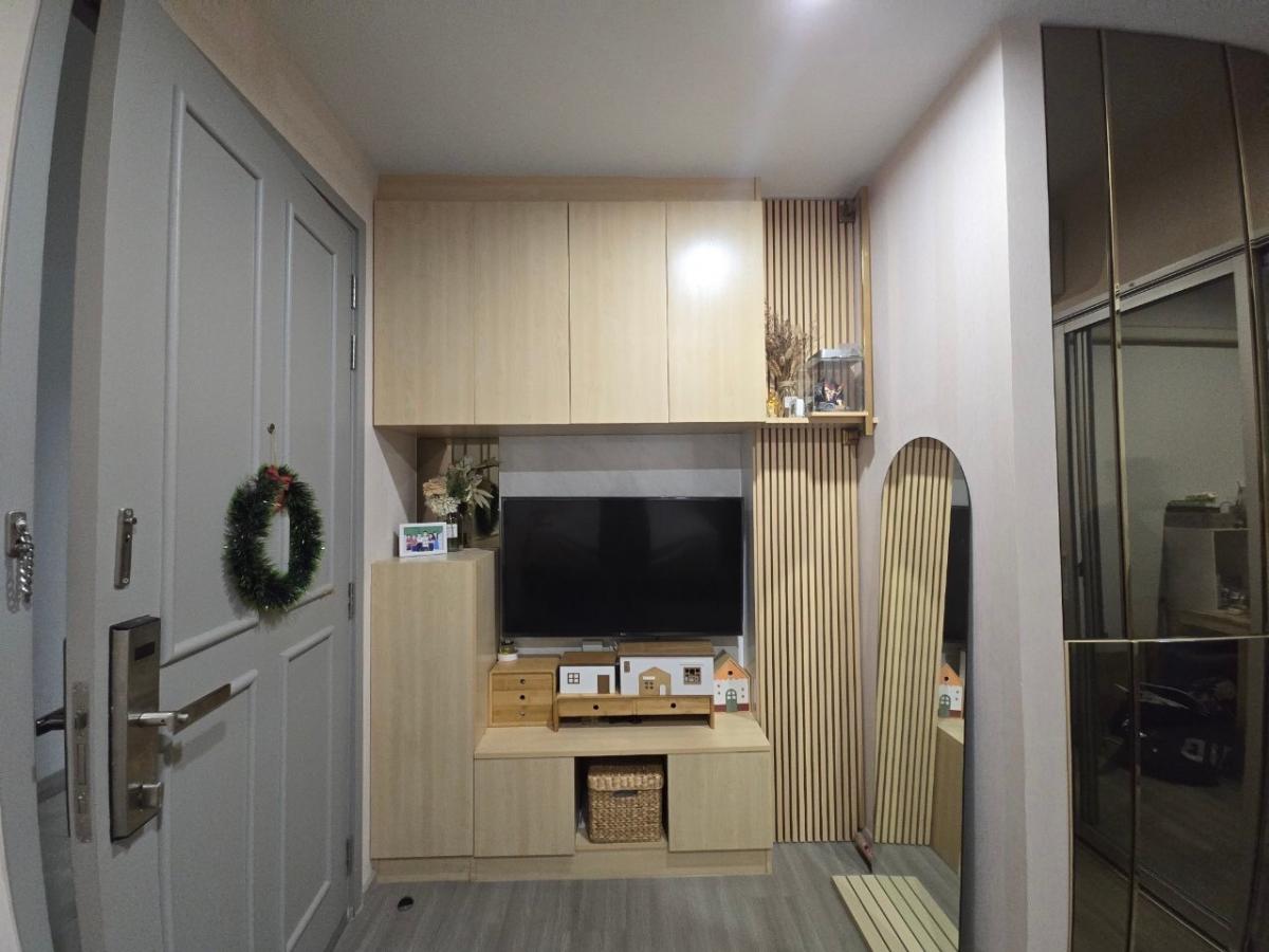 ขายคอนโดปิ่นเกล้า จรัญสนิทวงศ์ : The Parkland Charan - Pinklao Condo for rent : 1 bedroom for 30.05 sqm. on 12A fl. A building. With closed kitchen​.Next to MRT Bangcare. Sale only for 3.3 MB.