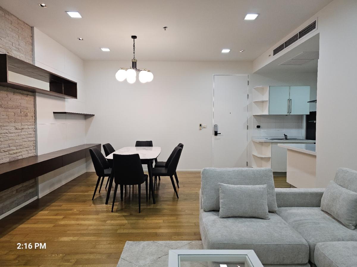 For RentCondoSukhumvit, Asoke, Thonglor : The Madison Sukhumvit 41 room for rent, 3 bedrooms, 3 bathrooms, area 155 sq m, rental price 84,000 per month. If interested, call Nong 096-2615656, ready to make an appointment to visit every day. The Madison for Rent 3bed 3 bath 155 Sq,m Rental price 84