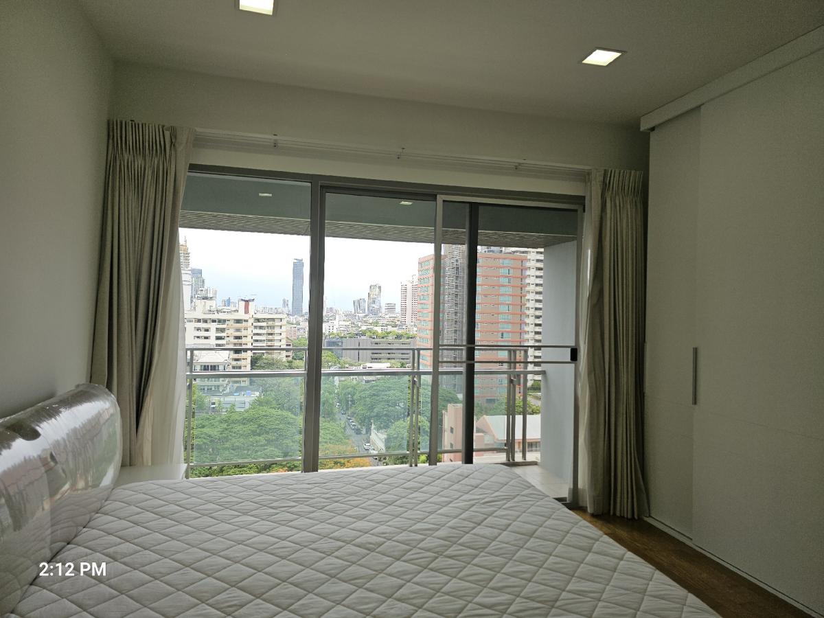 For RentCondoSukhumvit, Asoke, Thonglor : The Madison Sukhumvit 41 room for rent, 3 bedrooms, 3 bathrooms, area 155 sq m, rental price 84,000 per month. If interested, call Nong 096-2615656, ready to make an appointment to visit every day. The Madison for Rent 3bed 3 bath 155 Sq,m Rental price 84