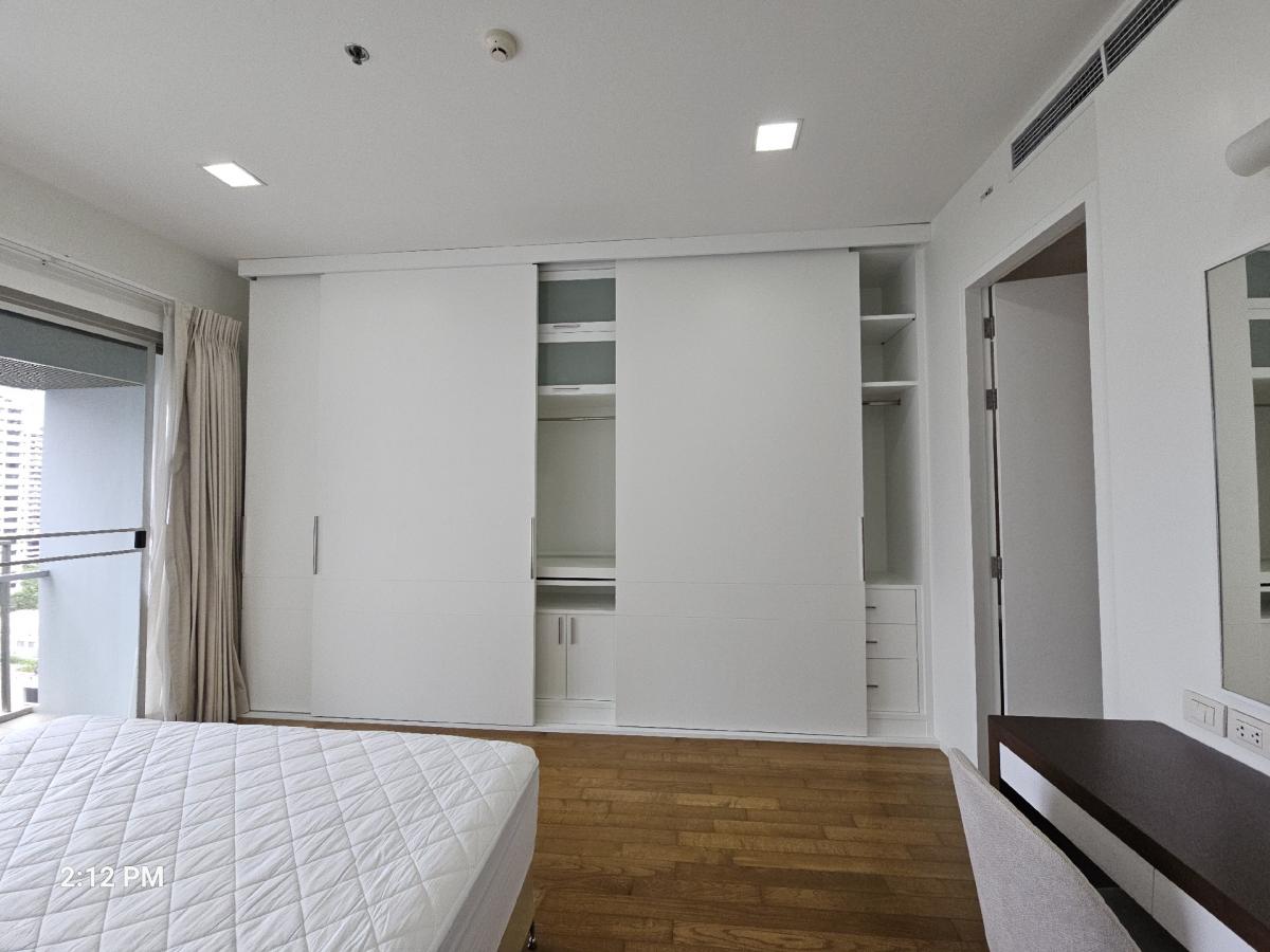 For RentCondoSukhumvit, Asoke, Thonglor : The Madison Sukhumvit 41 room for rent, 3 bedrooms, 3 bathrooms, area 155 sq m, rental price 84,000 per month. If interested, call Nong 096-2615656, ready to make an appointment to visit every day. The Madison for Rent 3bed 3 bath 155 Sq,m Rental price 84