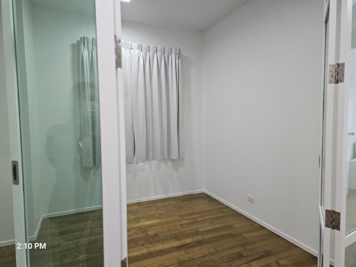 For RentCondoSukhumvit, Asoke, Thonglor : The Madison Sukhumvit 41 room for rent, 3 bedrooms, 3 bathrooms, area 155 sq m, rental price 84,000 per month. If interested, call Nong 096-2615656, ready to make an appointment to visit every day. The Madison for Rent 3bed 3 bath 155 Sq,m Rental price 84