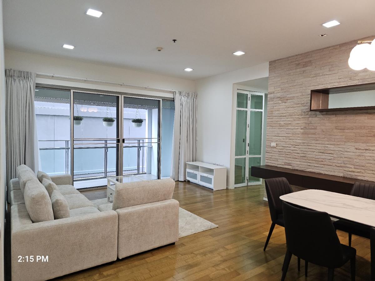 For RentCondoSukhumvit, Asoke, Thonglor : The Madison Sukhumvit 41 room for rent, 3 bedrooms, 3 bathrooms, area 155 sq m, rental price 84,000 per month. If interested, call Nong 096-2615656, ready to make an appointment to visit every day. The Madison for Rent 3bed 3 bath 155 Sq,m Rental price 84