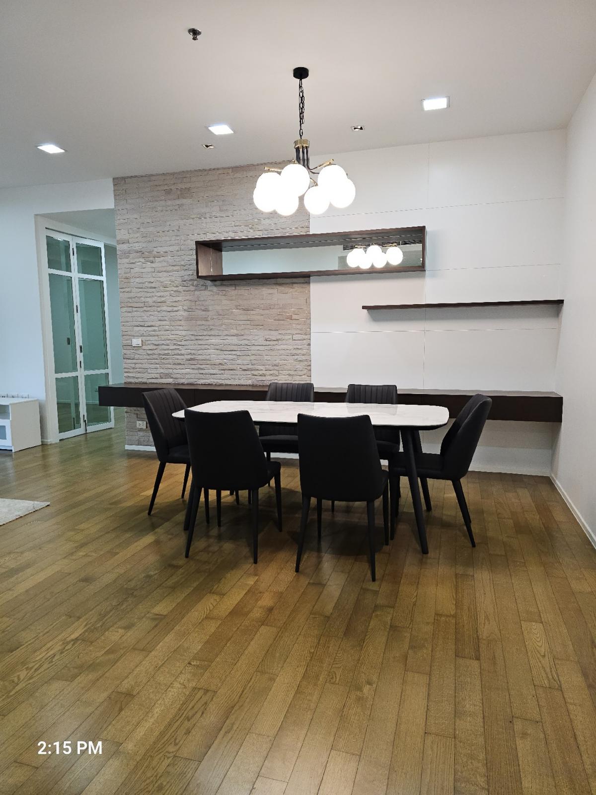 For RentCondoSukhumvit, Asoke, Thonglor : The Madison Sukhumvit 41 room for rent, 3 bedrooms, 3 bathrooms, area 155 sq m, rental price 84,000 per month. If interested, call Nong 096-2615656, ready to make an appointment to visit every day. The Madison for Rent 3bed 3 bath 155 Sq,m Rental price 84