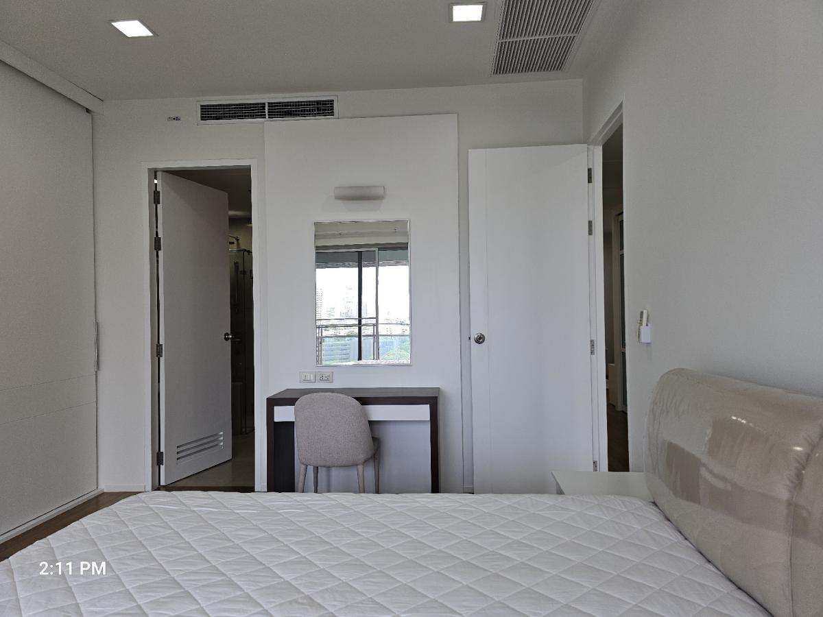 For RentCondoSukhumvit, Asoke, Thonglor : The Madison Sukhumvit 41 room for rent, 3 bedrooms, 3 bathrooms, area 155 sq m, rental price 84,000 per month. If interested, call Nong 096-2615656, ready to make an appointment to visit every day. The Madison for Rent 3bed 3 bath 155 Sq,m Rental price 84