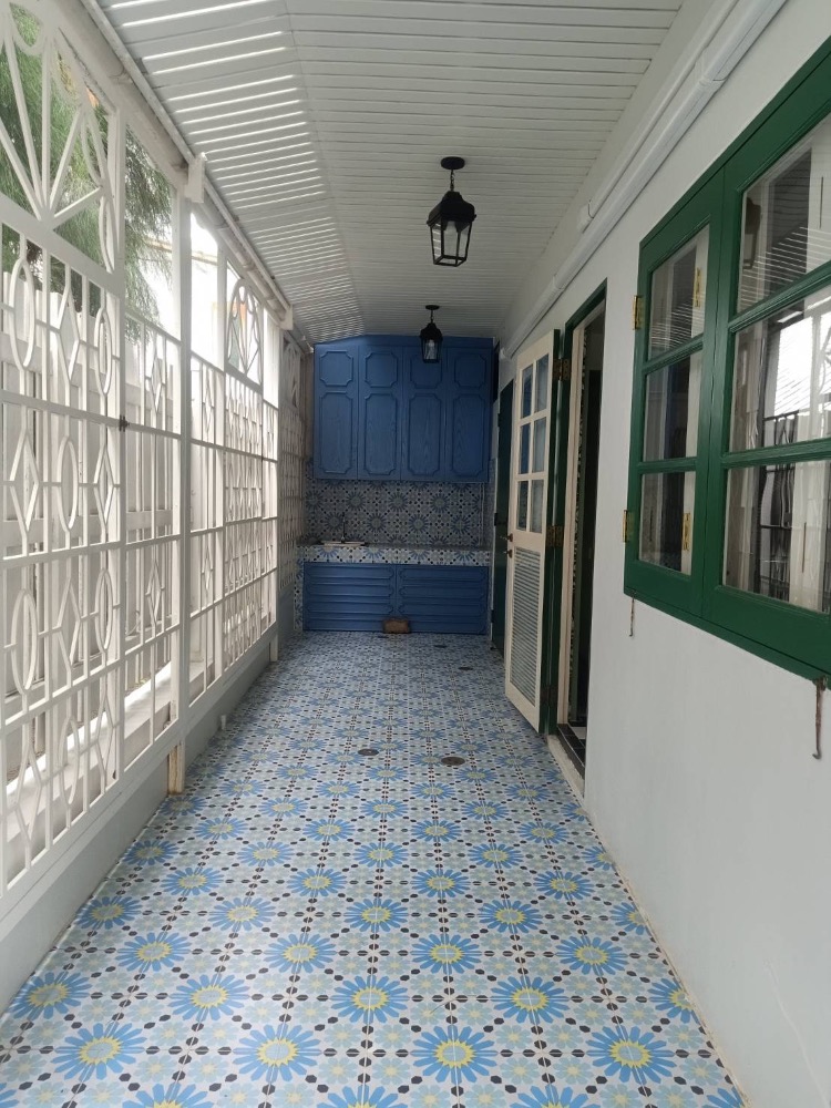 ขายบ้านหัวหิน ประจวบคีรีขันธ์ : ขายบ้านแฝด 2 ชั้น ริมหาดหัวหิน ห่างจากทะเลเพียง 50 ม. สวย ถูก เหมาะสำหรับซื้อไว้อยู่อาศัย หรือ เหมาะสำหรับซื้อเพื่อลงทุน สนใจแอตไลน์ครับ@841qqlnr