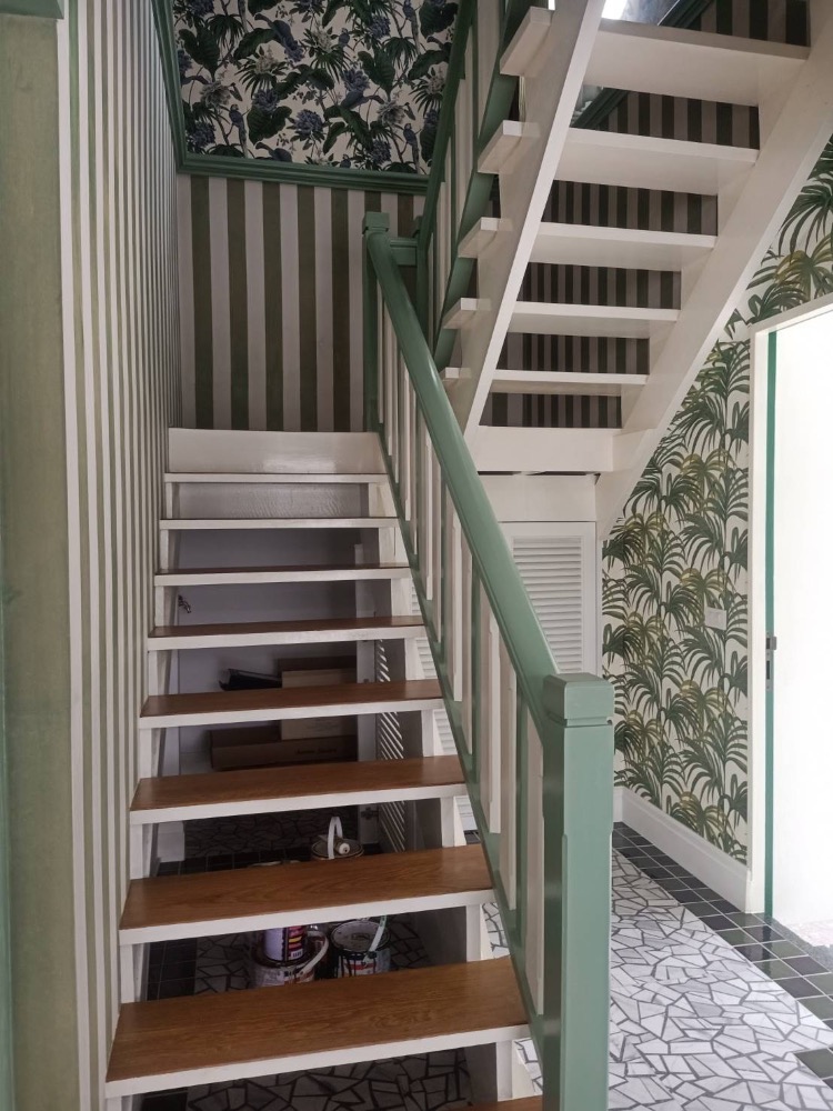 ขายบ้านหัวหิน ประจวบคีรีขันธ์ : ขายบ้านแฝด 2 ชั้น ริมหาดหัวหิน ห่างจากทะเลเพียง 50 ม. สวย ถูก เหมาะสำหรับซื้อไว้อยู่อาศัย หรือ เหมาะสำหรับซื้อเพื่อลงทุน สนใจแอตไลน์ครับ@841qqlnr