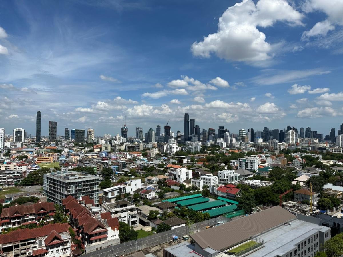 ขายคอนโดสุขุมวิท อโศก ทองหล่อ : ขายคอนโด ศุภาลัย โอเรียนทัล สุขุมวิท 39 MRT-เพชรบุรี คลองตันเหนือ เขต วัฒนา กรุงเทพ CX-81780