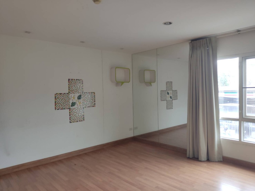 ขายคอนโดรัชดา ห้วยขวาง : ขาย คอนโด กรีเน่ สุทธิสาร 🔥 ขายคอนโดราคาดี! กรีเน่ สุทธิสาร ทำเลเด่น ห้องใหญ่ 50.83 ตร.ม. อาคาร 1 ชั้น 2 🔥