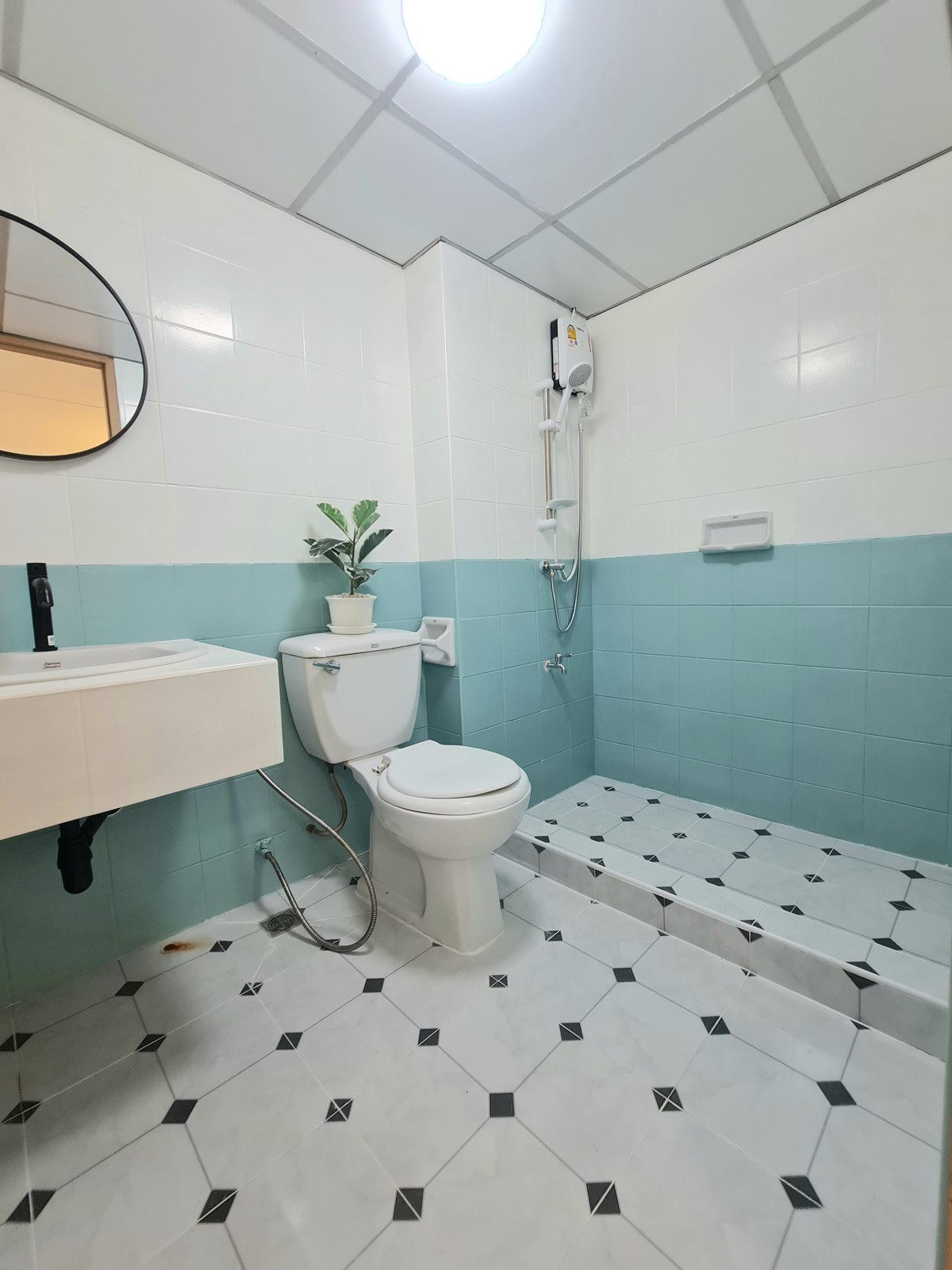 ขายคอนโดลาดพร้าว101 แฮปปี้แลนด์ : ขายคอนโด  ลุมพินี เซ็นเตอร์ ลาดพร้าว 111 MRT-ลาดพร้าว 101 (สายสีเหลือง) คลองจั่น เขต บางกะปิ กรุงเทพ  CX-138950