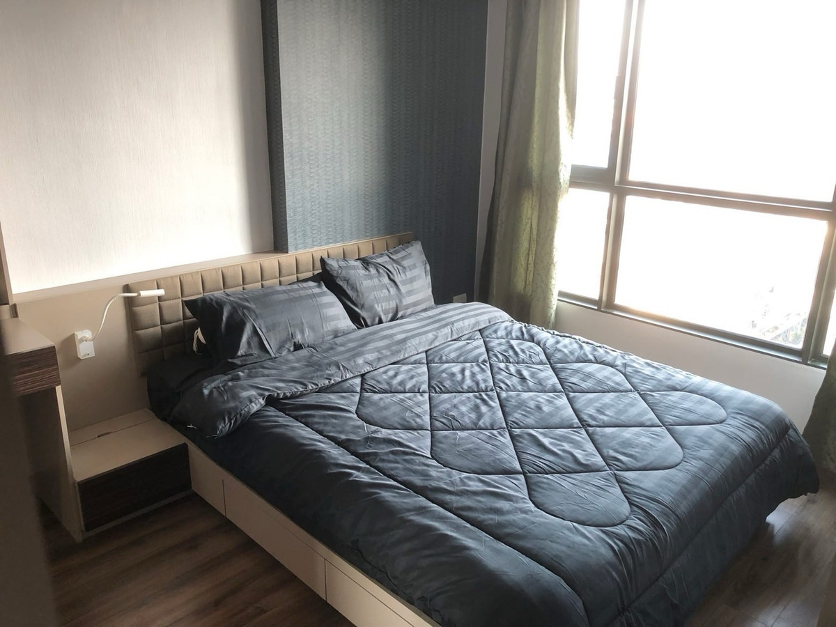 Condo for rent TEAL Sathorn-Taksin 🚝BTS Wongwian Yai 1 bedroom 💫 Line OA : @ladysai (with @ too) Loading...