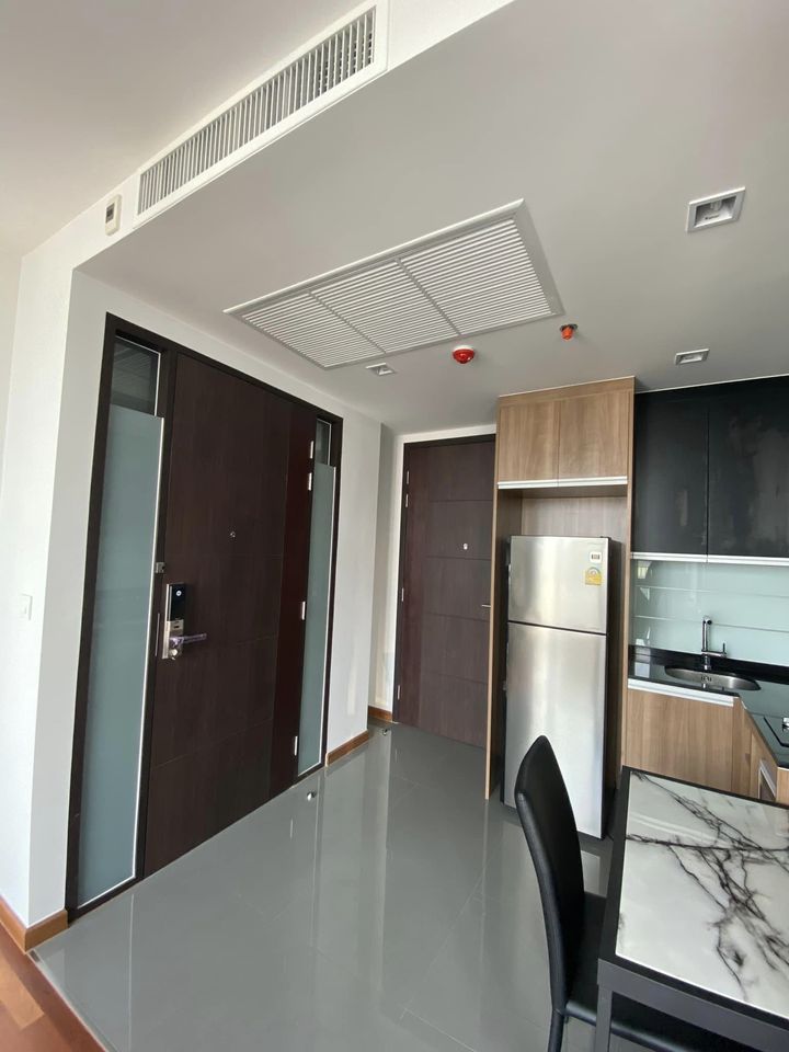 For SaleCondoRatchathewi,Phayathai : Wish Signature Midtown Siam【𝐒𝐄𝐋𝐋𝐋&𝐑𝐄𝐍𝐓】 🔥 luxurious room, simple and elegant, fully furnished, full common area, near Siam Square, BTS Ratchathewi, ready to move in this September! 🔥Contact Line ID: @hacondo