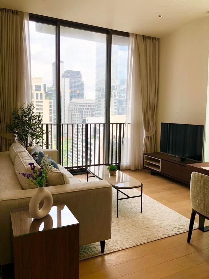 For RentCondoWitthayu, Chidlom, Langsuan, Ploenchit : LTH10580–28 CHIDLOM FOR RENT 2 beds 2 baths size 70 Sq.m. Near BTS Chidlom Station ONLY 85k/month