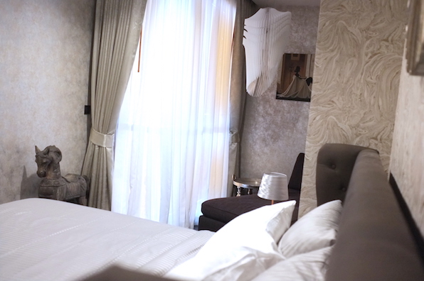 For SaleCondoRatchathewi,Phayathai : The Line Ratchathewi【𝐒𝐄𝐋𝐋&𝐑𝐄𝐍𝐓】🔥Luxury decorated room Fully equipped, good common area, has a swimming pool, sky garden, near BTS Ratchathewi. Ready to move in this September🔥 Contact Line ID: @hacondo