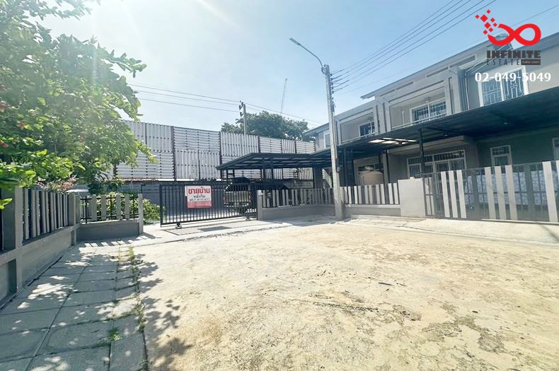 ขายทาวน์โฮมสมุทรปราการ สำโรง : ขายทาวน์เฮาส์ 2 ชั้น หลังริม จอดรถได้ถึง 4 คัน การ์เด้นวิลล์ บางปู ถนนสุขุมวิท