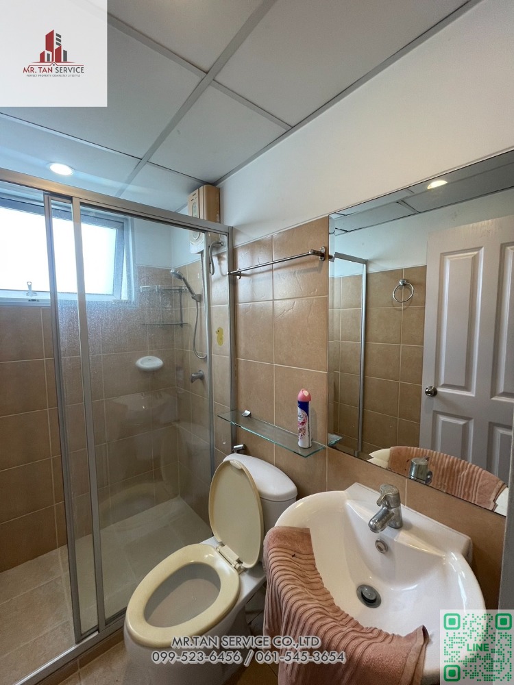 For RentCondoPattanakan, Srinakarin : Condo for rent, Supalai Park Srinakarin, fully furnished, ready to move in, next to the BTS.