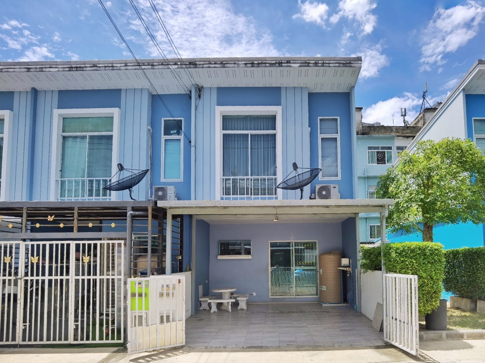 For SaleTownhomeNonthaburi, Bang Yai, Bangbuathong : Townhome J City Rattanathibet - Bang Bua Thong, corner house, attached garage, kitchen, near Bang Bua Thong market.