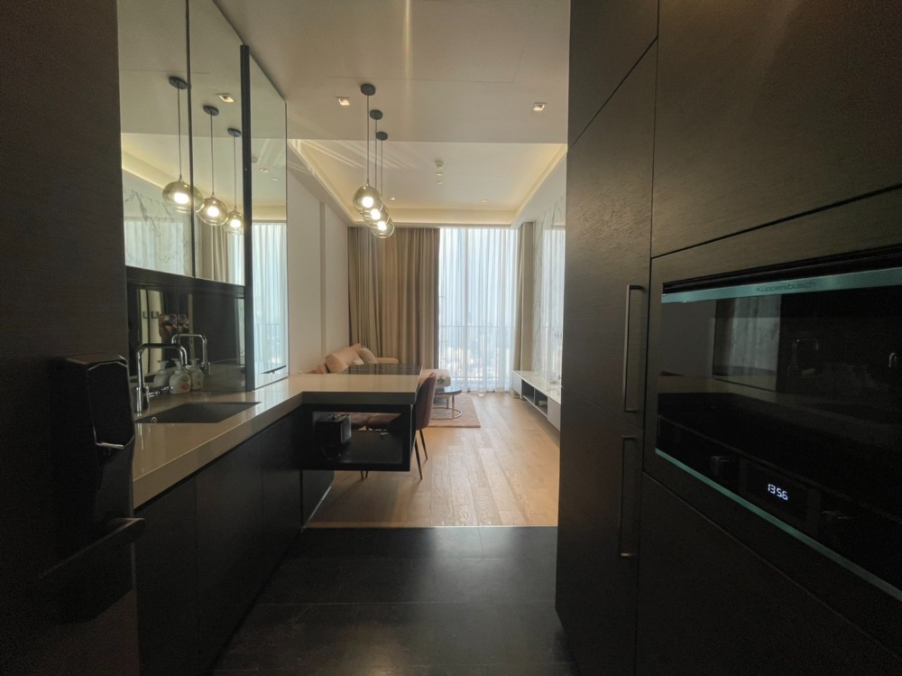 For RentCondoWitthayu, Chidlom, Langsuan, Ploenchit : 1 bedroom, high floor, rare room, ready to move in.