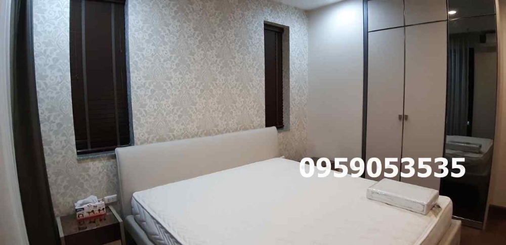 ขายคอนโดพระราม 9 เพชรบุรีตัดใหม่ RCA : Sell 2 bedrooms 2 bathrooms  85 sqm at corner unitclose to MRT petchburi 150 metres close to SWU university 200 metresnext to Singha complex buildingclose to Airport link 450 metresplease contact me095 905 35 35