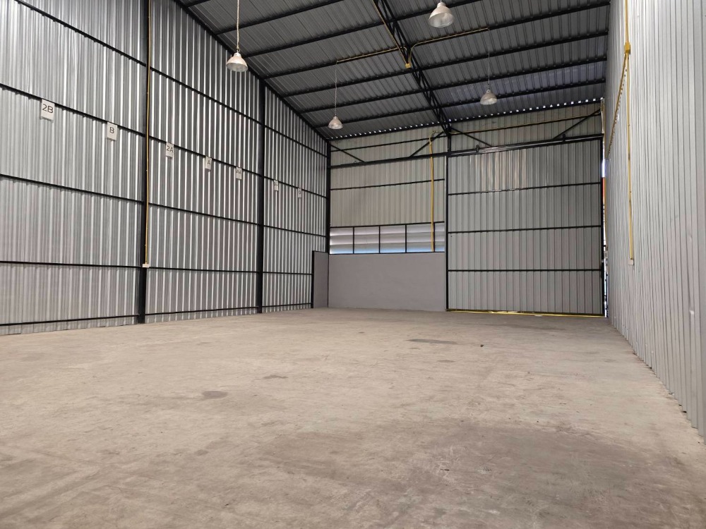 For RentWarehouseRama5, Ratchapruek, Bangkruai : Warehouse for rent 150 sq m. near Ratchaphruek Road. Rama 5 Circle, Muang Nonthaburi