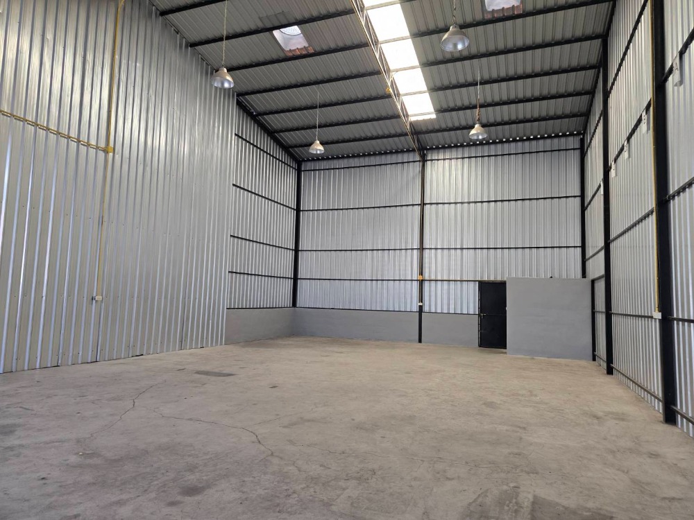 For RentWarehouseRama5, Ratchapruek, Bangkruai : Warehouse for rent 150 sq m. near Ratchaphruek Road. Rama 5 Circle, Muang Nonthaburi