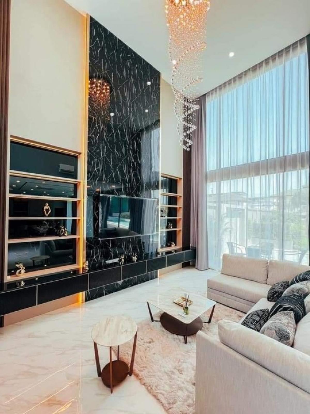 ขายพัทยา บางแสน ชลบุรี สัตหีบ : Luxury Pool villa Pattaya 35 MB