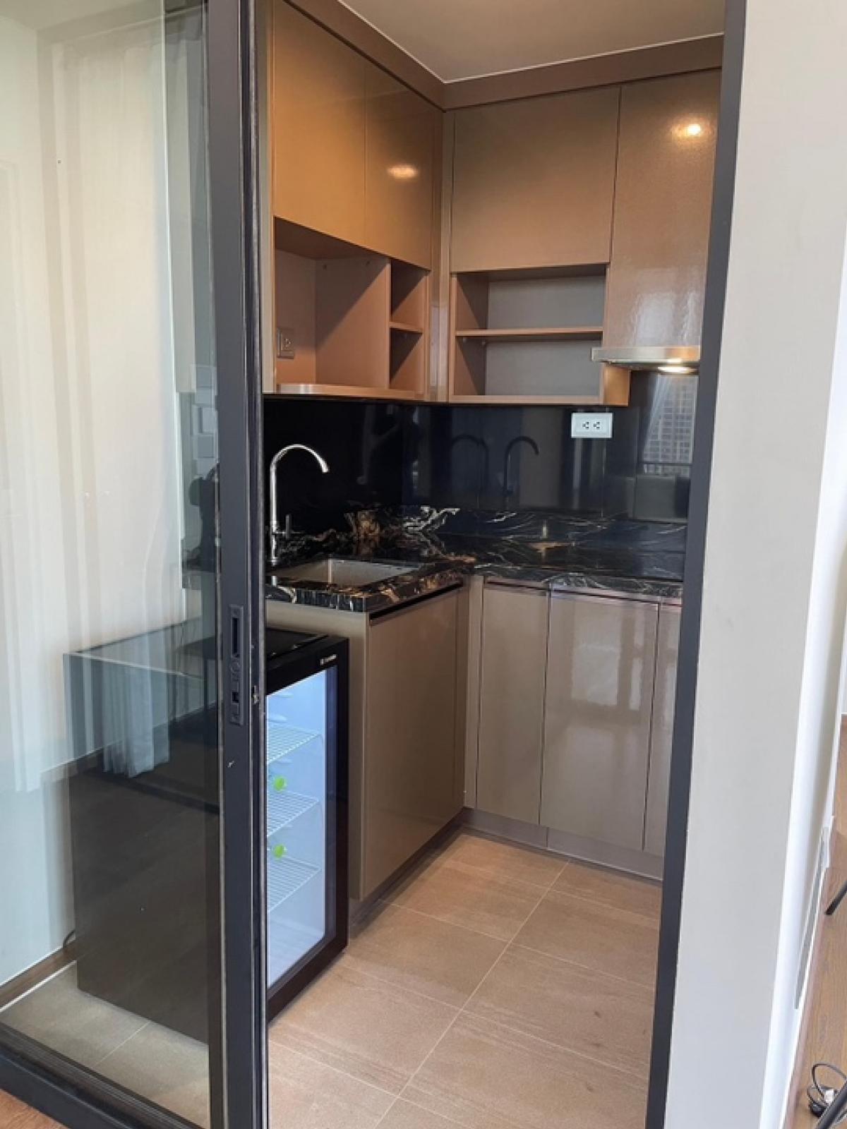 For SaleCondoSukhumvit, Asoke, Thonglor : 📢👇 Ideo Q Sukhumvit 36, 1 bed plus, room with a view of Chao Phraya River and Bang Kachao, fully furnished