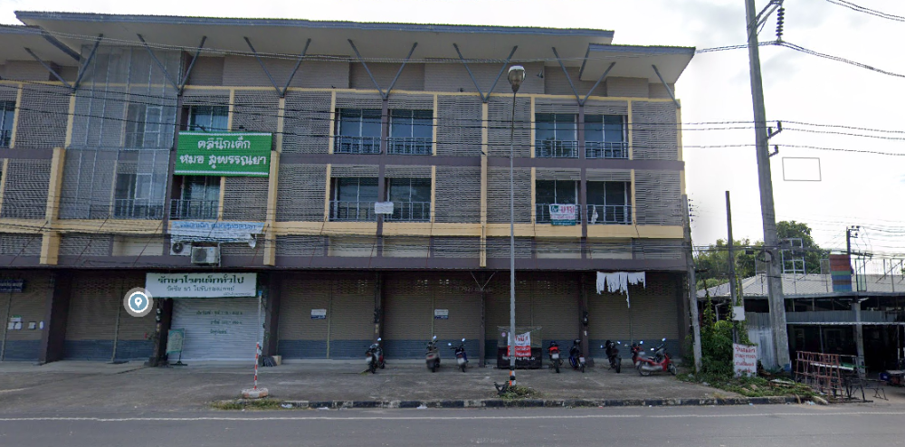 For SaleShop HouseChiang Rai : Urgent sale, commercial building 2.3 million, below appraisal price, 3 floors, corner room, Den Ha - Dongmada Road